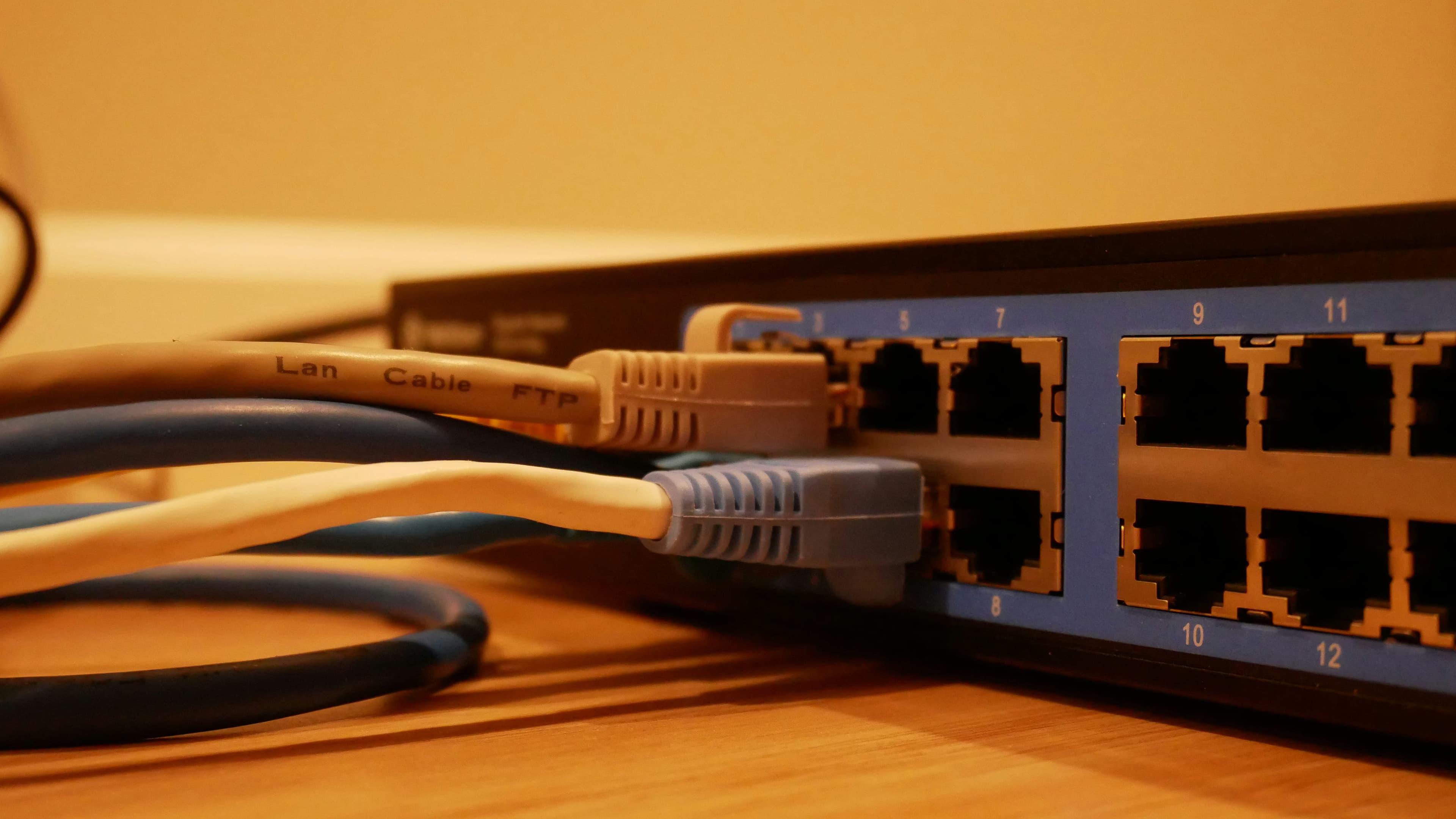 Modernize to Docker/AWS with our Greek expert network + Dutch guidance Services